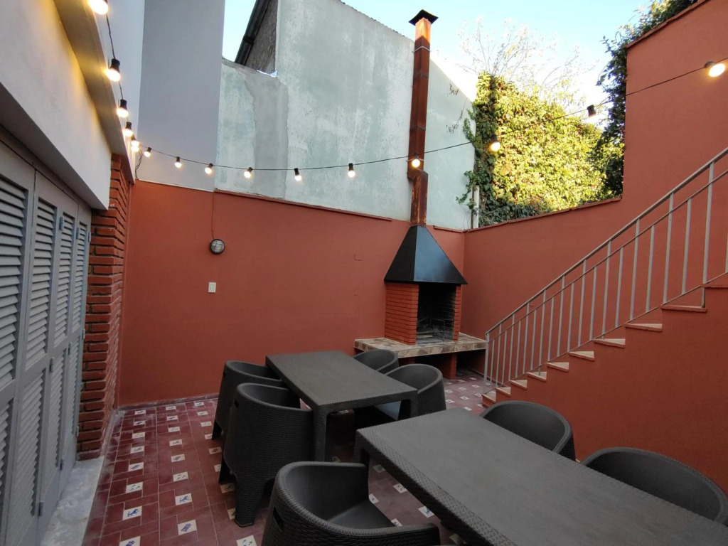 CASA EN LA CIUDAD DEL BUEN VINO - EXCELENTE UBlCACION