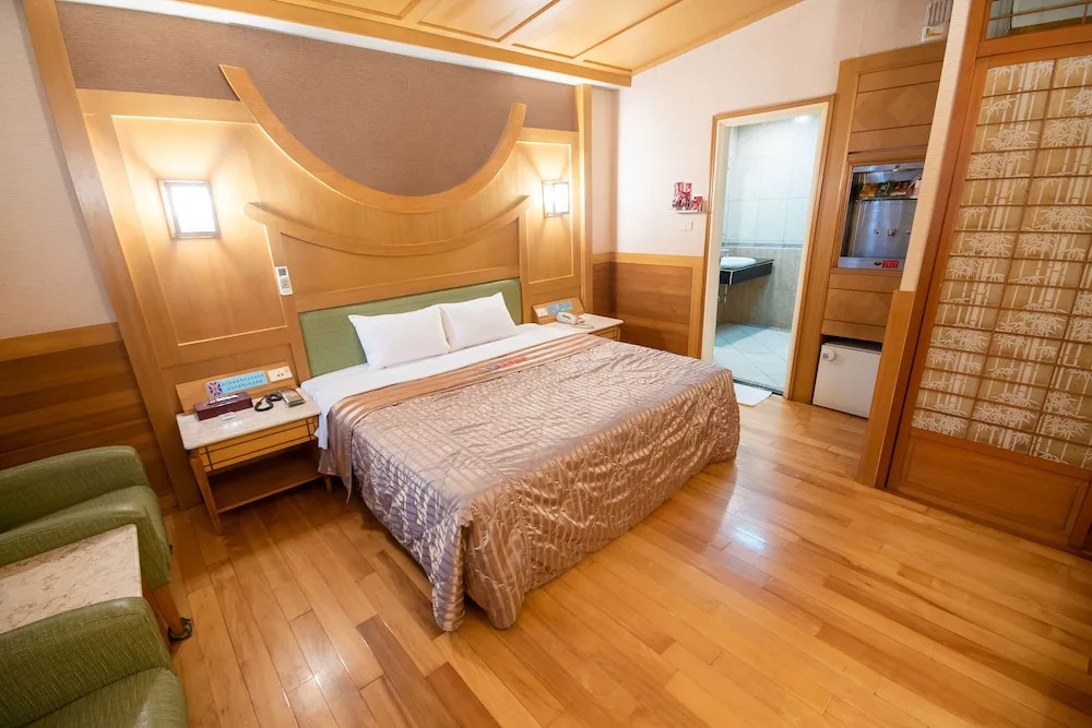 Amazing Golden Hostel