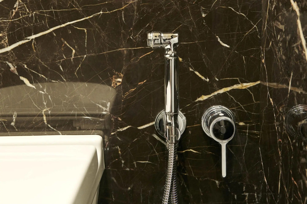 Prince de Galles, a Luxury Collection hotel, Paris
