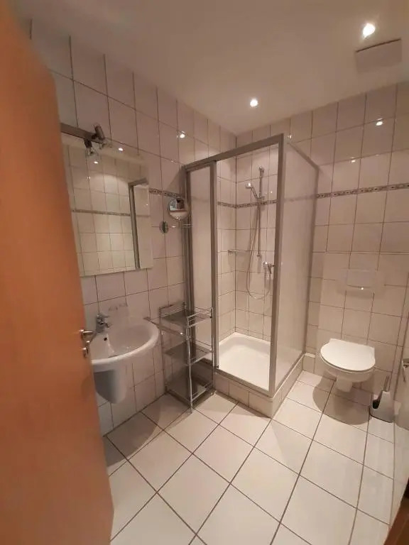 Wohnung 2 Pers 1 Schlafzimmer und Wohnzimmer mit Balkon und Blick auf die Mosel