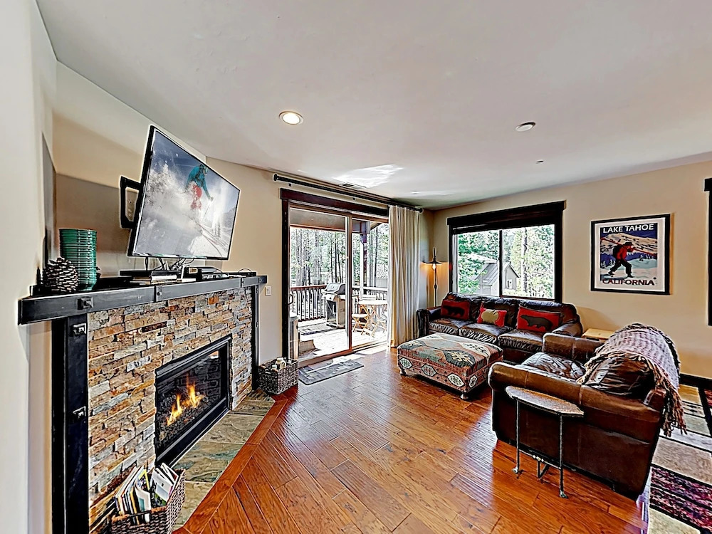 11595 #4 Truckee - 3 Br Condo