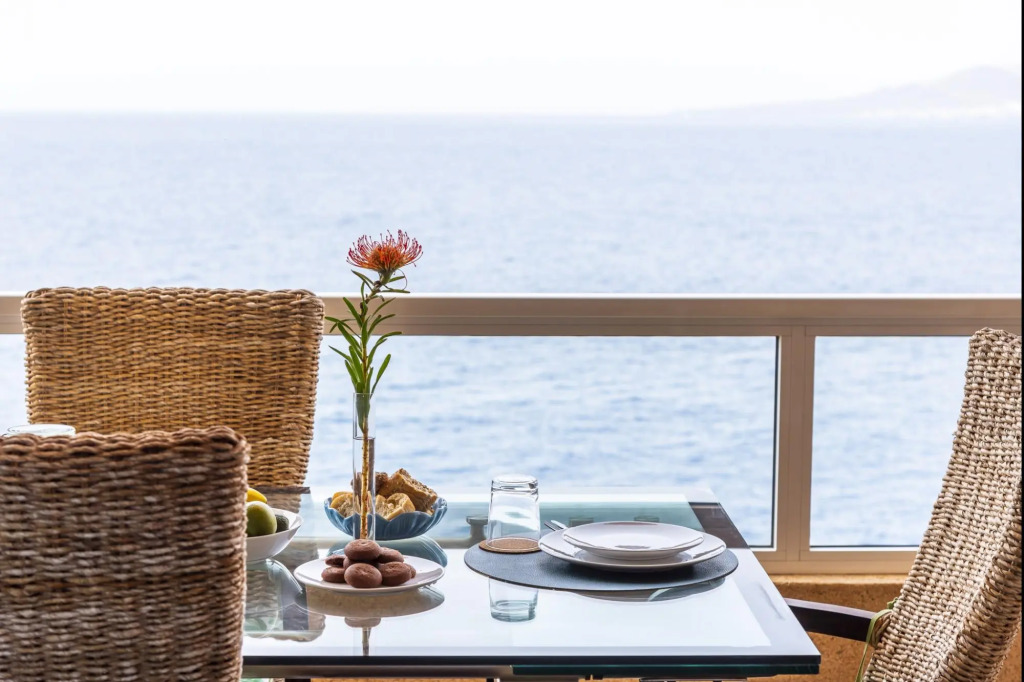 Spacious beach apartment with private parking