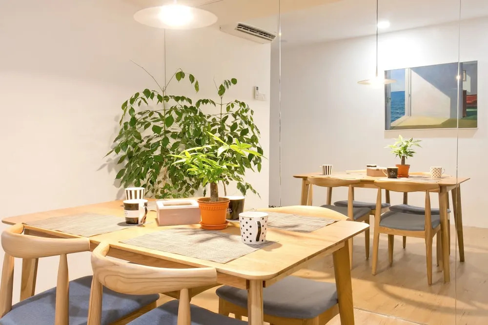 16 Gurney Homestay