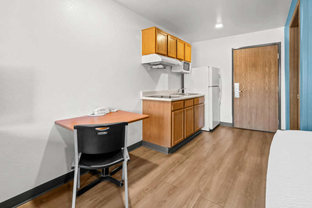 WoodSpring Suites Fayetteville I-49