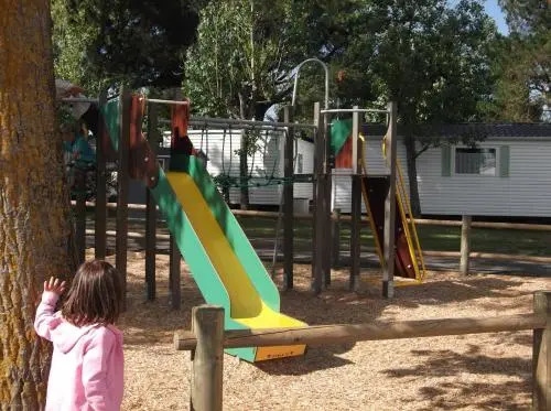 CAMPING PARADIS Domaine Oyat