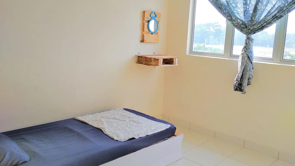 Cozy Broga Pallet TiaraEast