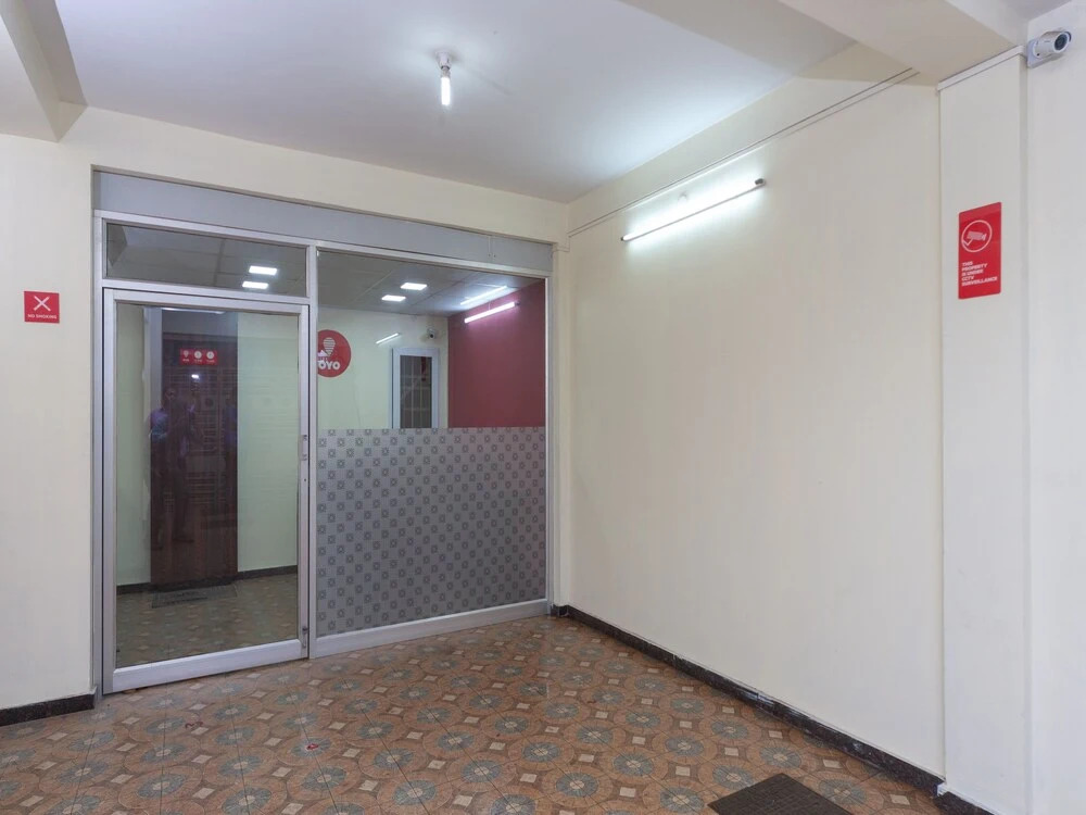 OYO 16346 Ss Residency