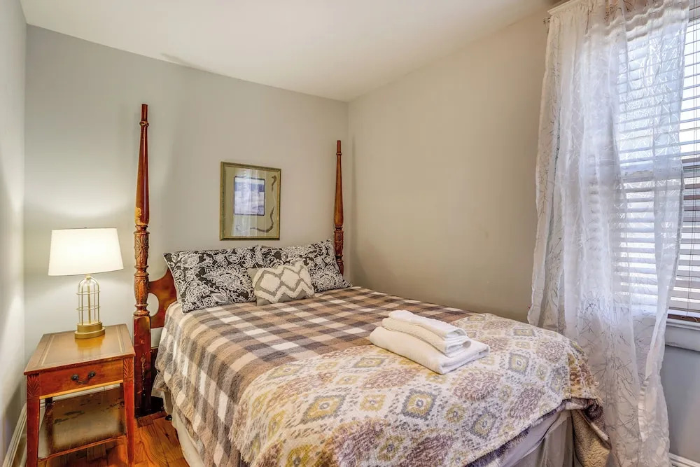 Spacious Home ~ 4 Blocks to Asbury Park Beach!