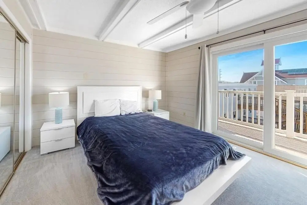 Pilot House 5 4 Bedroom Townhouse by RedAwning