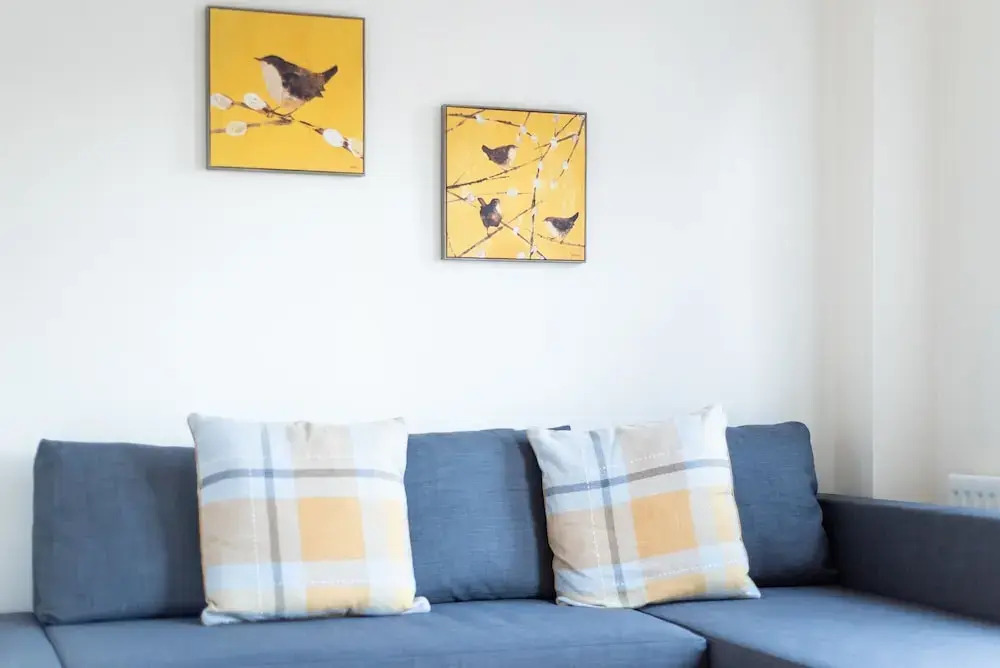 Beautiful 3 Bed House With Great Motorway Access Close to City Centre