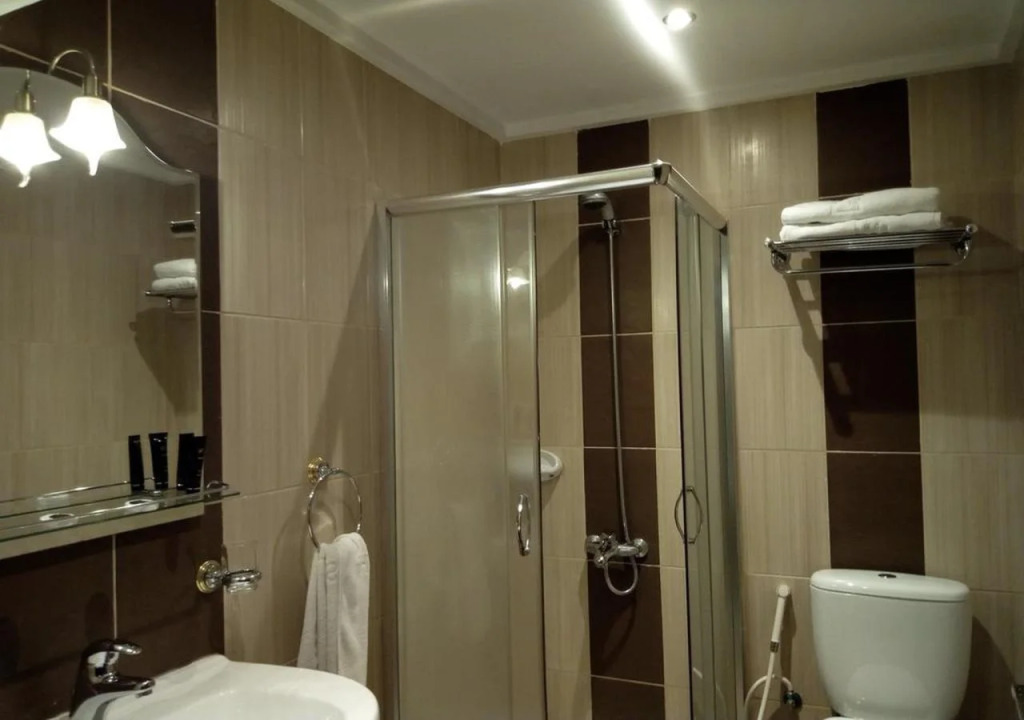 Shayah Suites