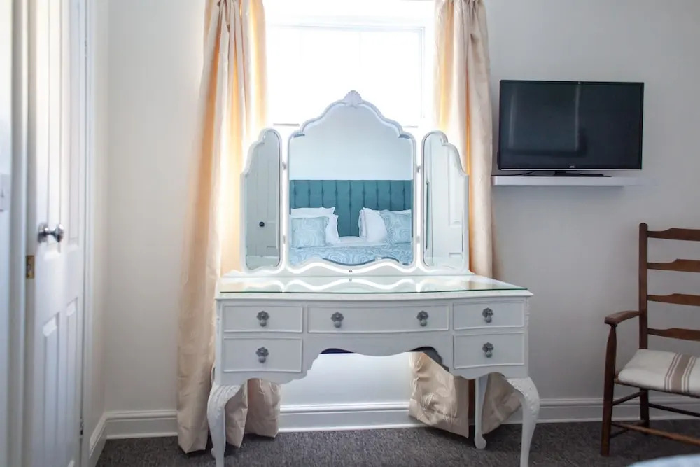 No. 98 Boutique Hotel