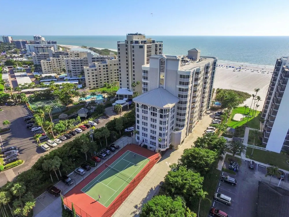 6620 Estero Blvd 1002 Condo 3 Bedrooms 2 Bathrooms Condo