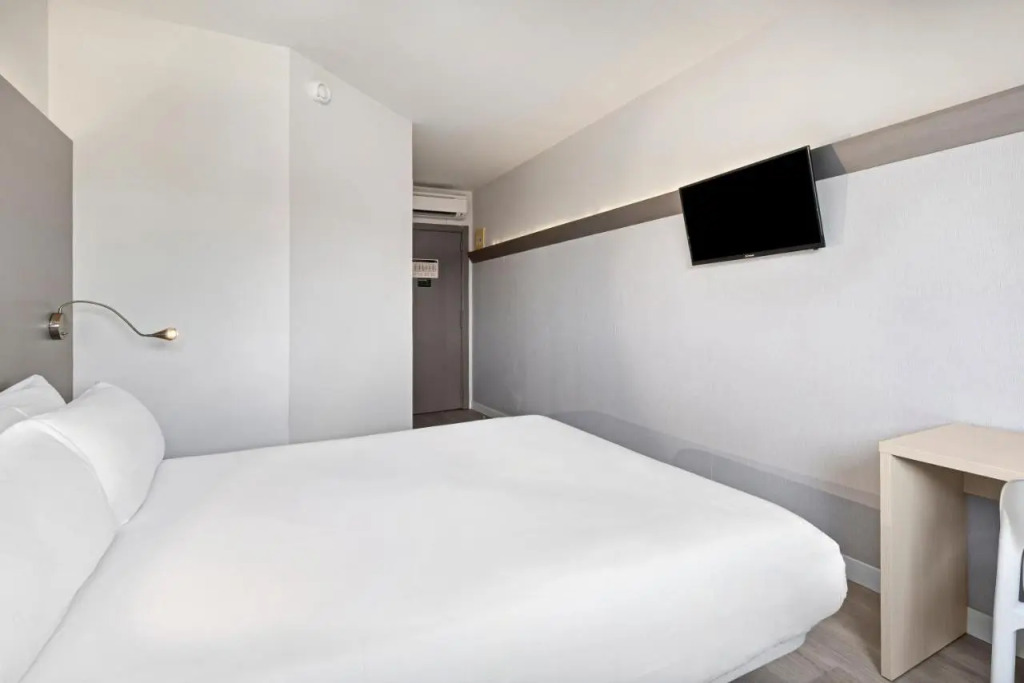 B&B HOTEL Girona 2