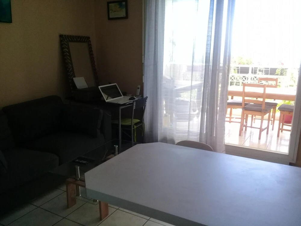Apartment With one Bedroom in Sainte Clotilde, With Furnished Terrace and Wifi
