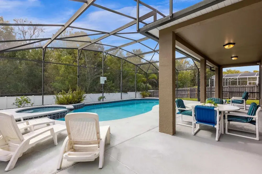 Upstay Home w Pool Hot Tub Patio - Pet Friendly