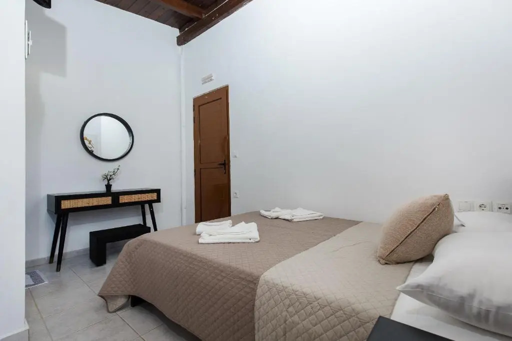 En Plo Beachfront Rooms