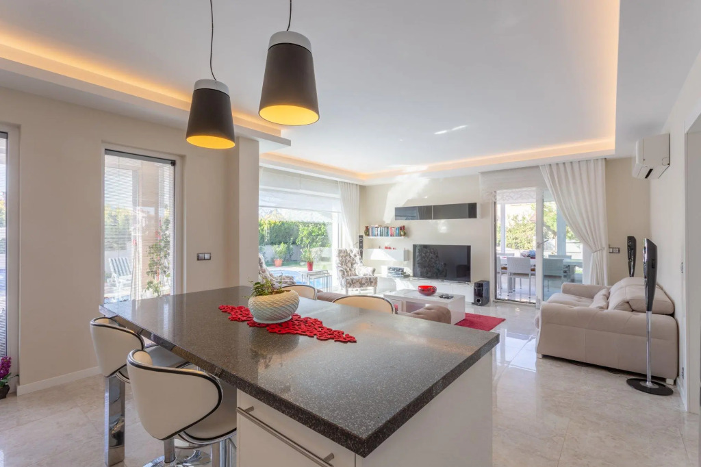 Villa Nirvana Large Private Pool A C Wifi Car Not Required Eco-friendly - 2832