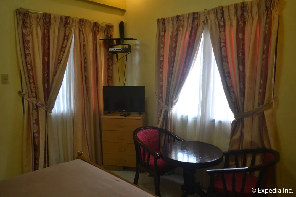 Royal Taal Inn