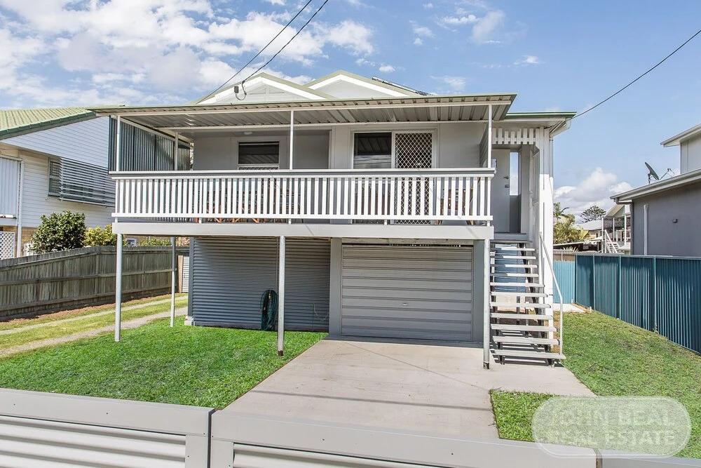 Brighton Waterfront Beach House