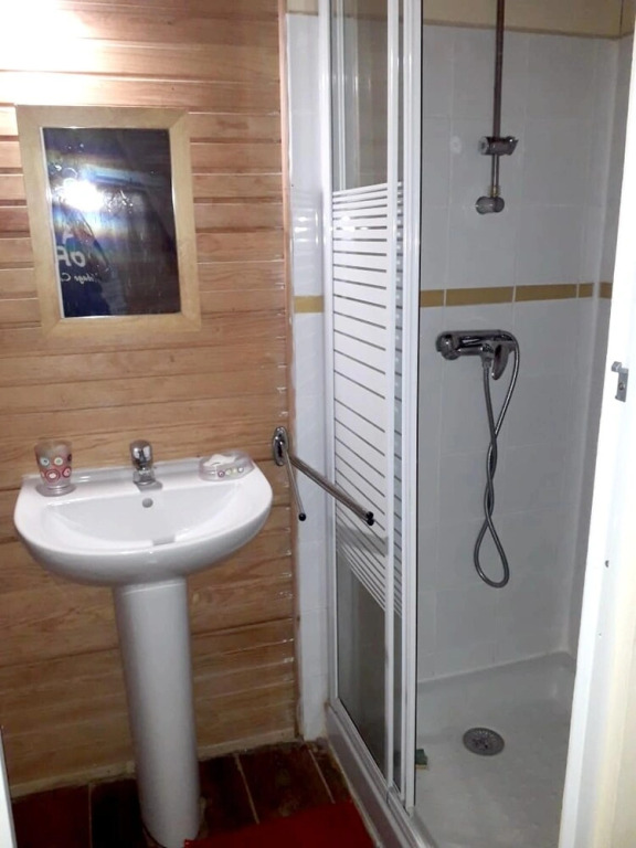 Property with 2 Bedrooms in Le Robert, with Pool Access, Furnished Garden And Wifi - 15 Km From the Beach