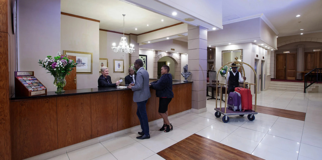 Apollo Hotel