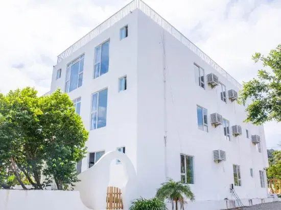 SurfersGarden Guesthouse in RiyueBay