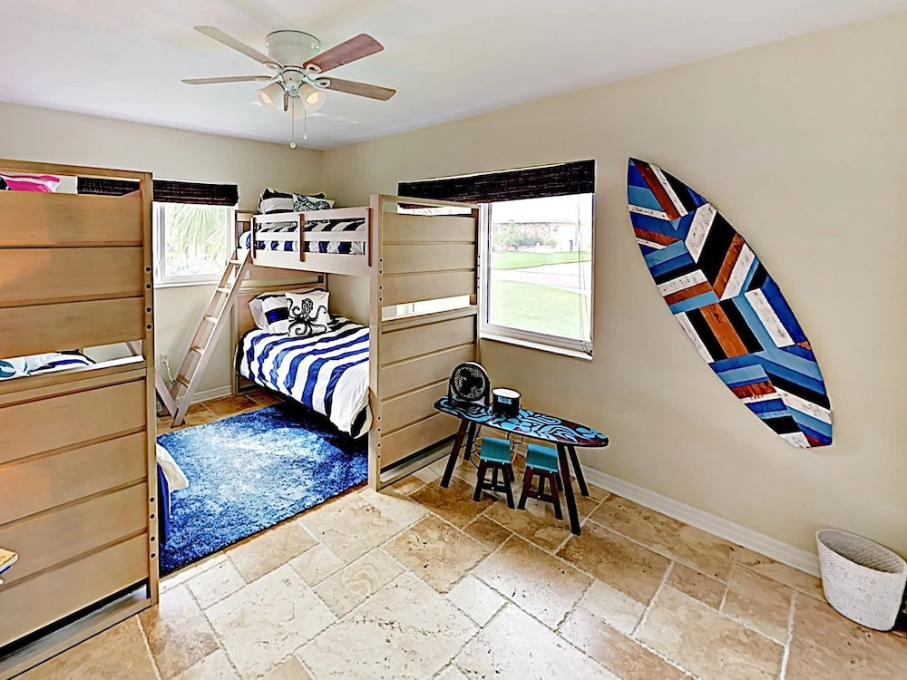 New Listing! Charming Getaway W/ Screened Pool 2 Bedroom Home