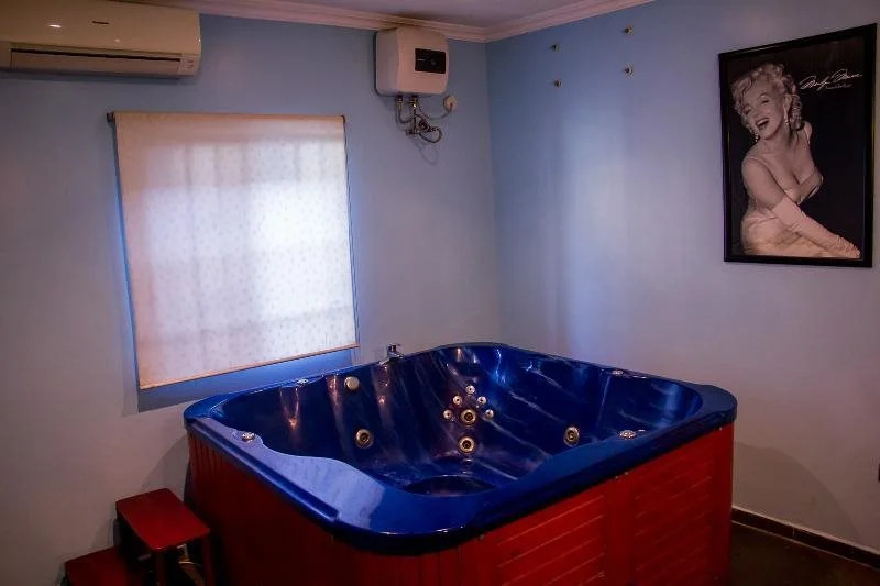 Precinct Comfort Services, Yaba