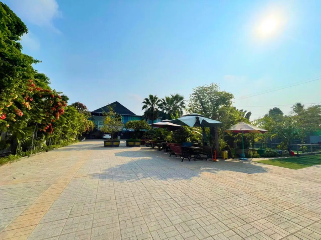Vuon Cau Hotel