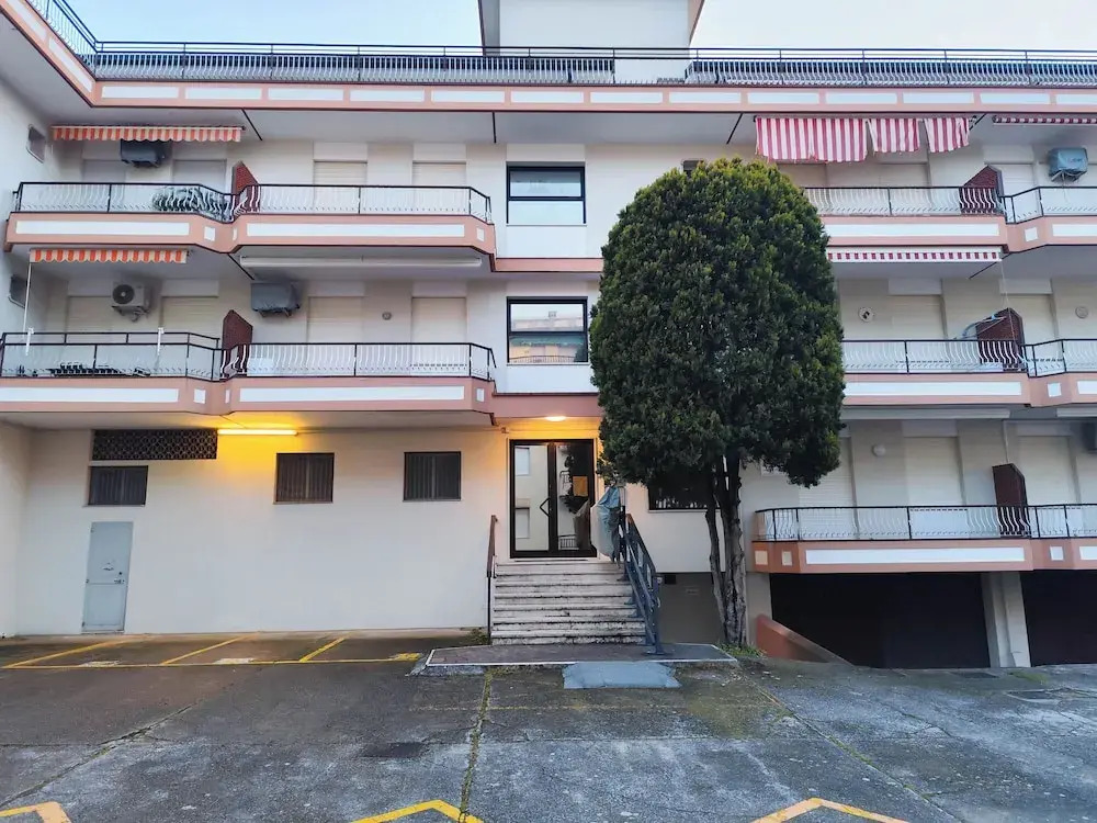 Studio Apartment Near Piazza Nember