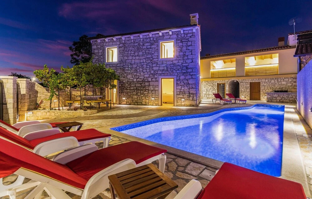 Nice Home in Marcana With Wifi and 4 Bedrooms