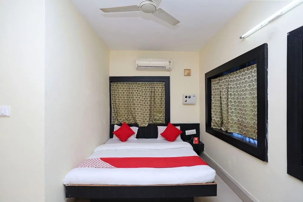 OYO 5719 Hotel Jannat Palace