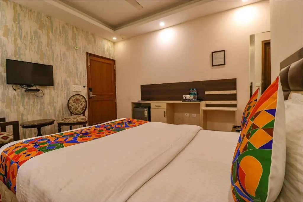 FabHotel Qotel Nirvana Suites