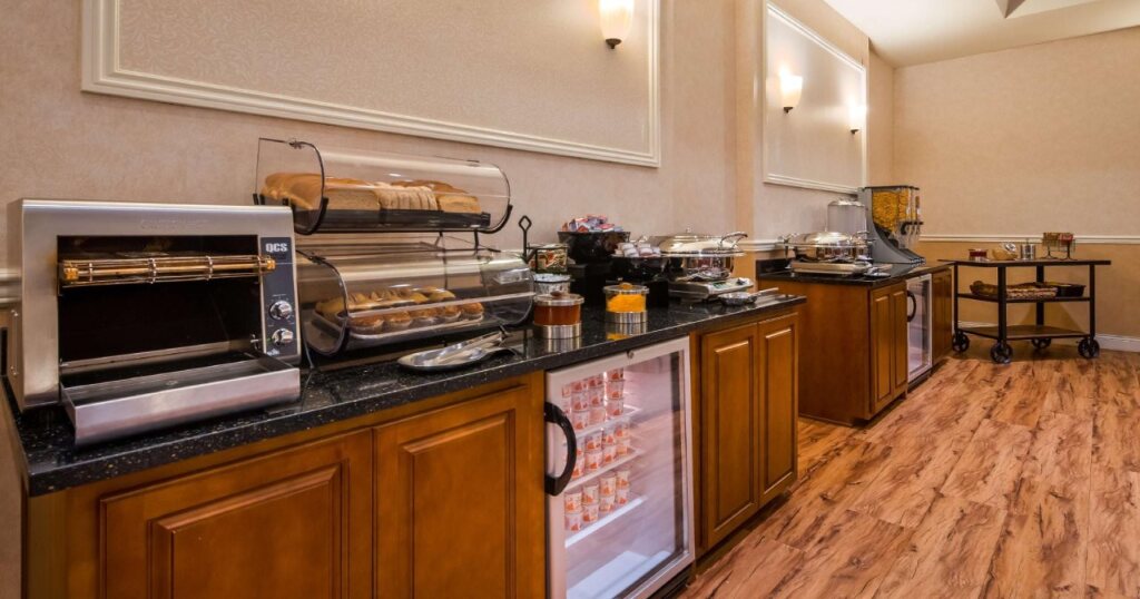 Best Western Plus Royal Oak Hotel