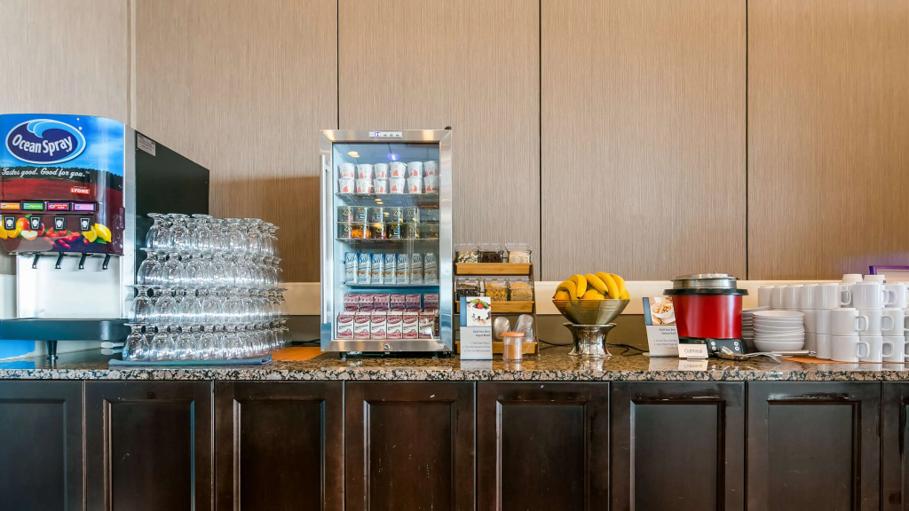 Best Western Plus Silverdale Beach Hotel