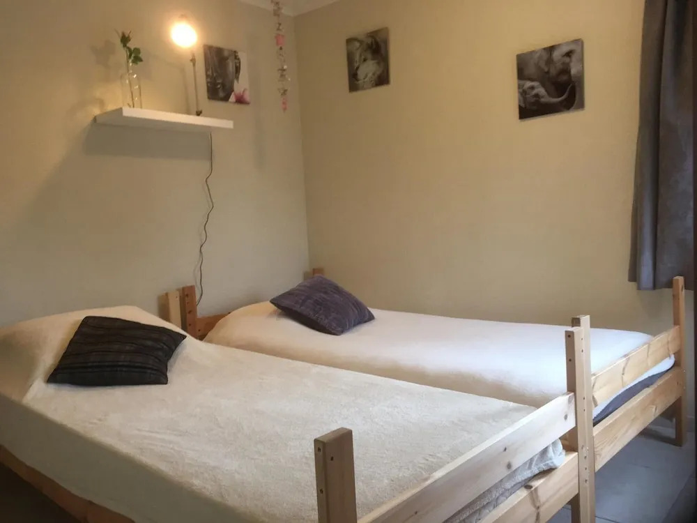 Deluxe Bungalow in Egmond aan den Hoef With Garden