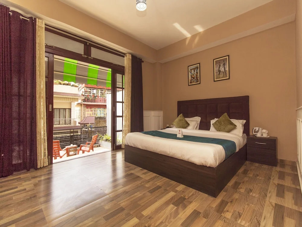 OYO 12335 Hotel Milestone