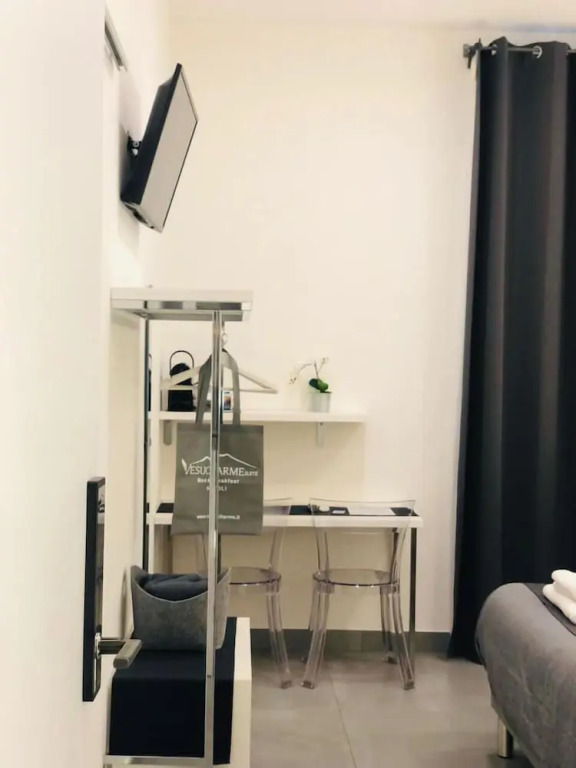 VESUCHARME SUITE Luxury Room