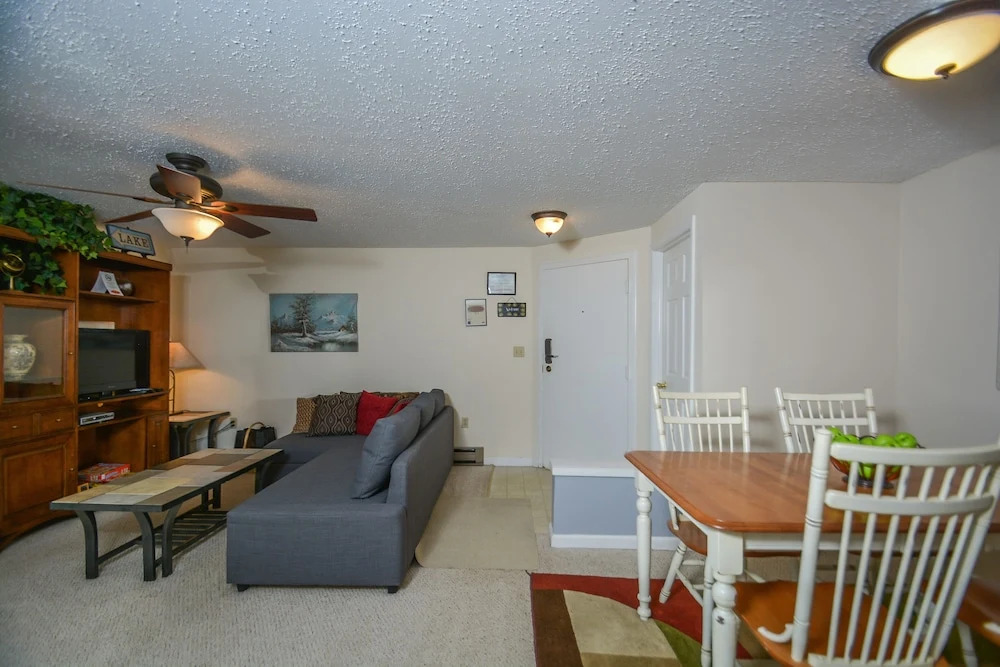 Ski Harbor 2 Bedroom Townhome #39