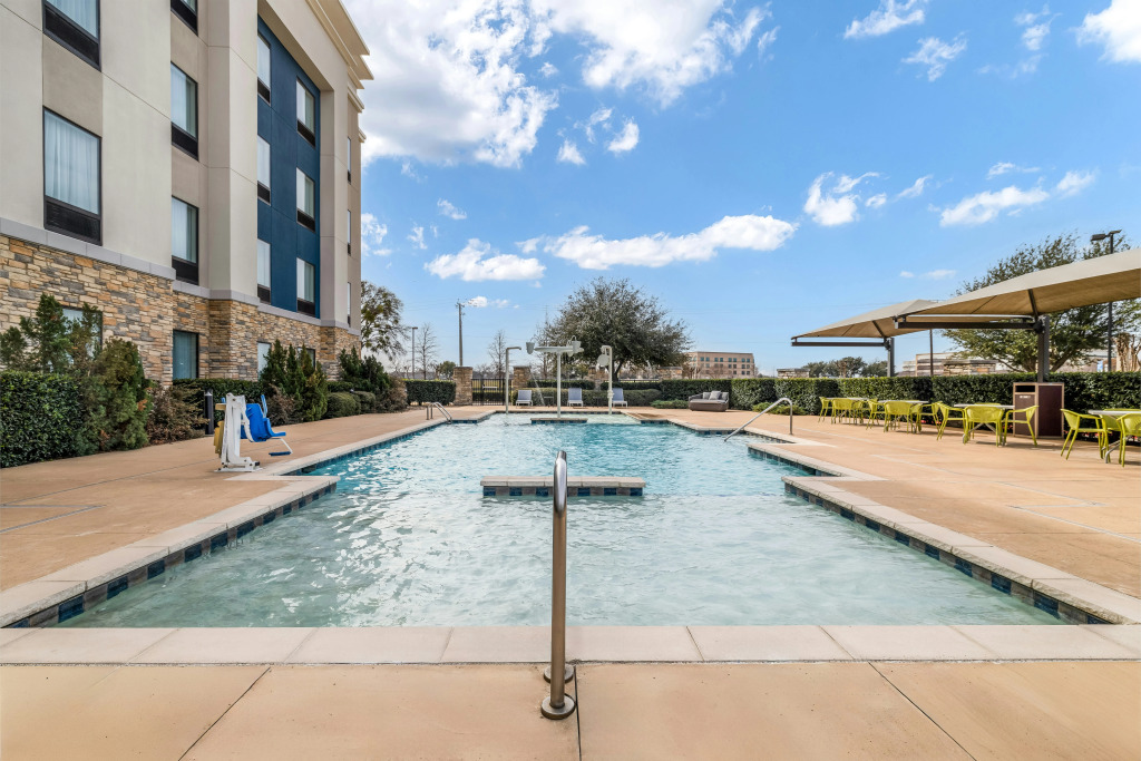 Hampton Inn & Suites Dallas/Plano-East