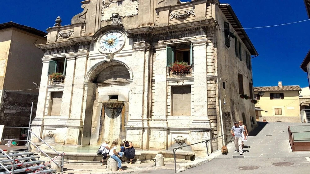 Spoleto Contessa Grandecentral Spoletosleeps 6
