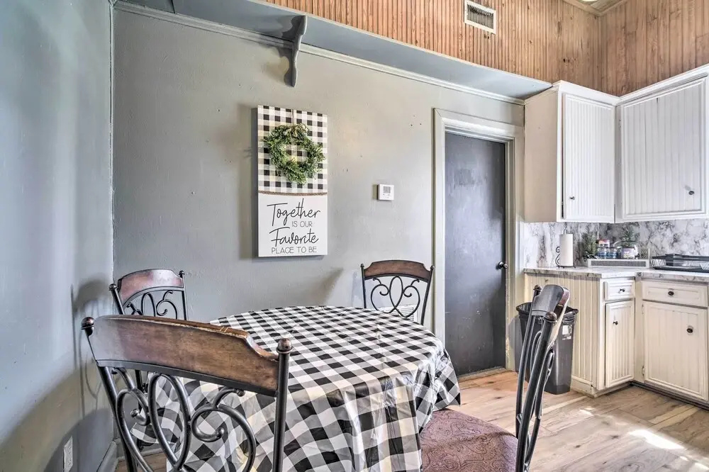 Cozy Livingston House w/ Fenced Yard + Patio!