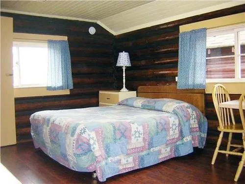 Riverside Cabins