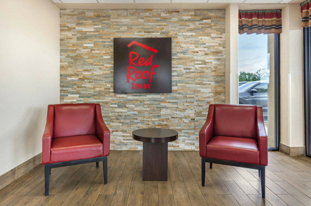 Red Roof Inn Staunton
