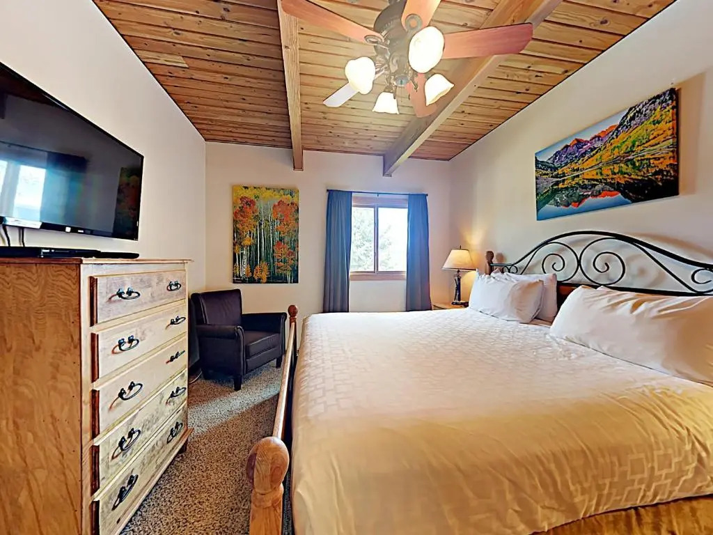 Timberline Condominiums 1 Bedroom Standard Unit B2B
