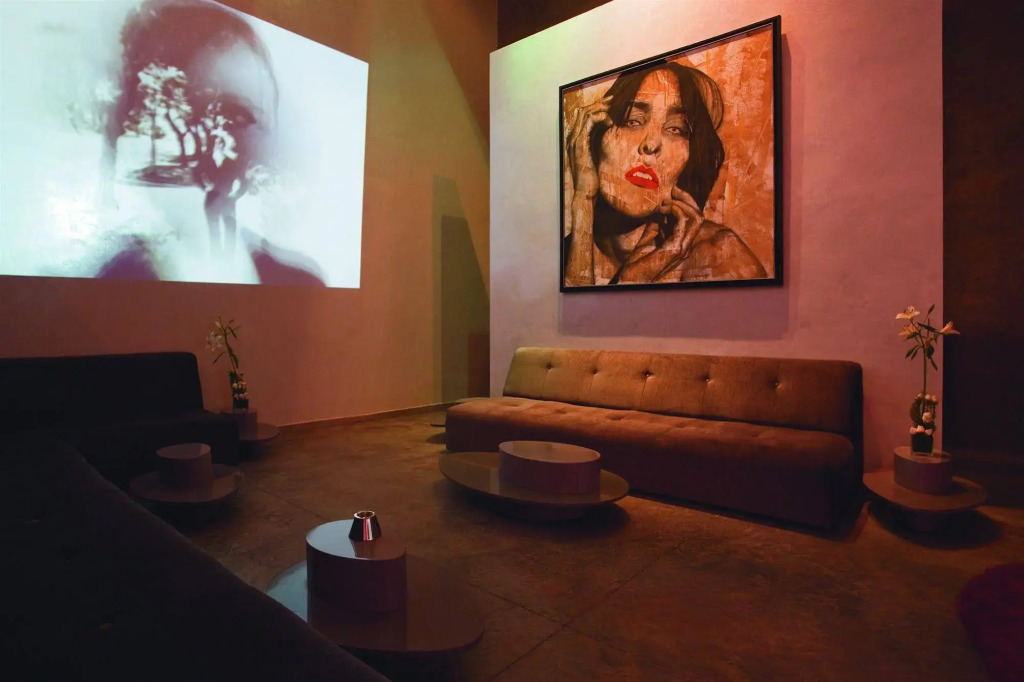 Crystal Hotel