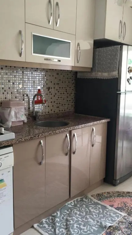 100m2 apartment, central location, free parking