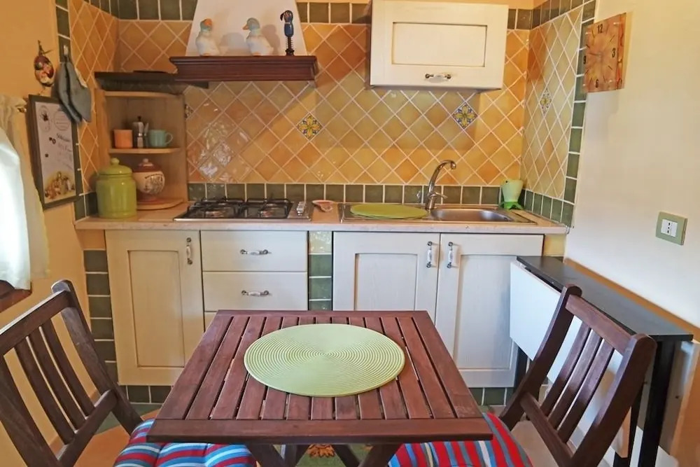 Emanuele Apartments