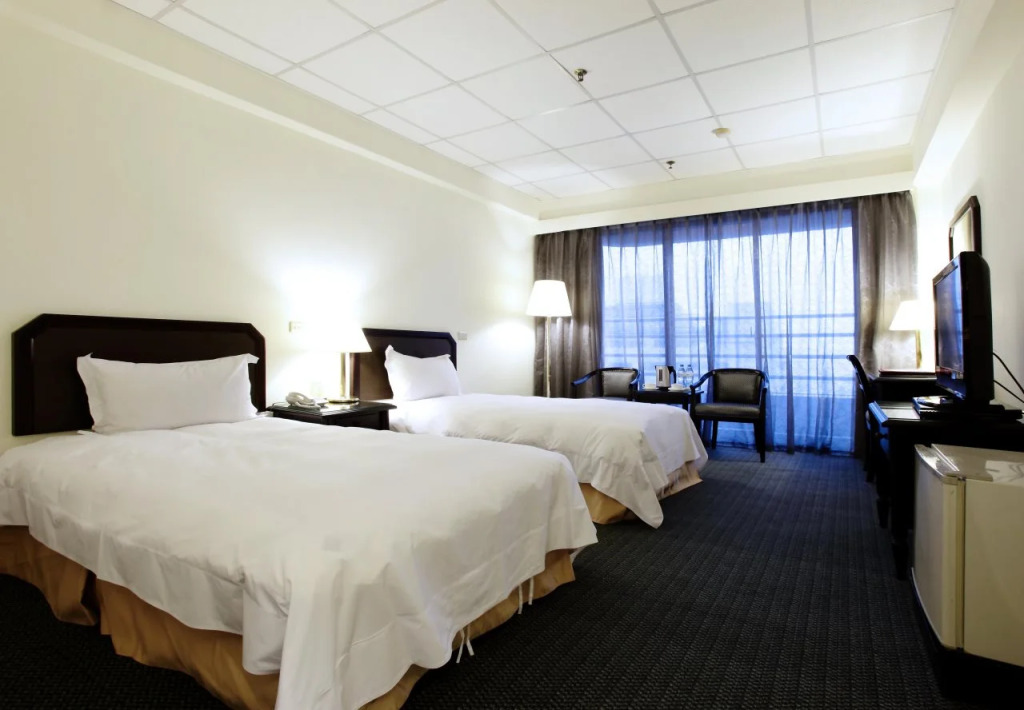 Metro Hotel